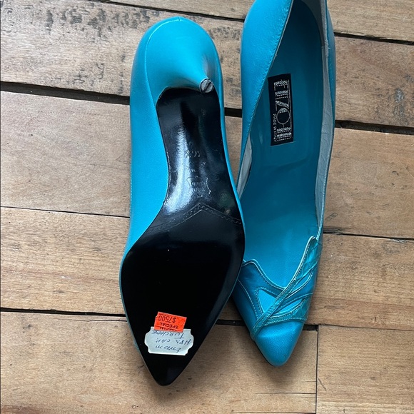 Turquoise vintage Italian pumps - Picture 4 of 6